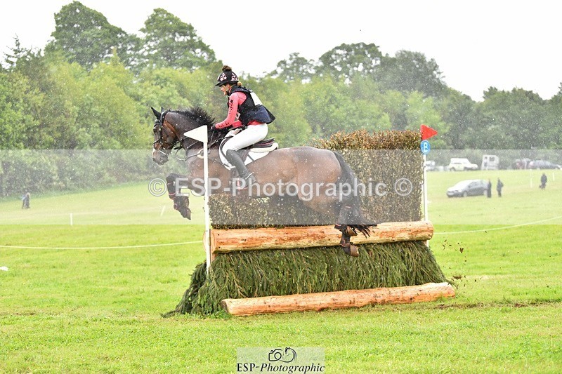 240526-134430-22628 - 539-PURE_TRENDSETTER-Ellie_Fredericks