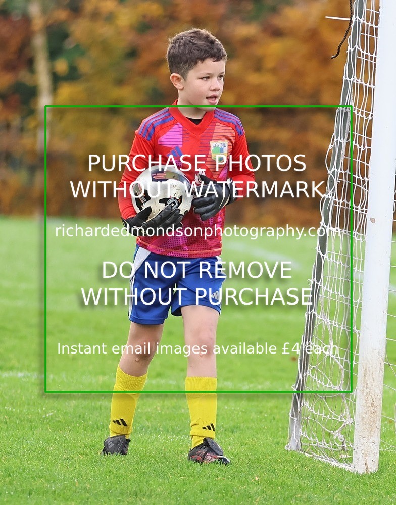 533A3033 - Kendal Utd U8's vs Sedbergh Wanderers Juniors U8 (8/11/25)