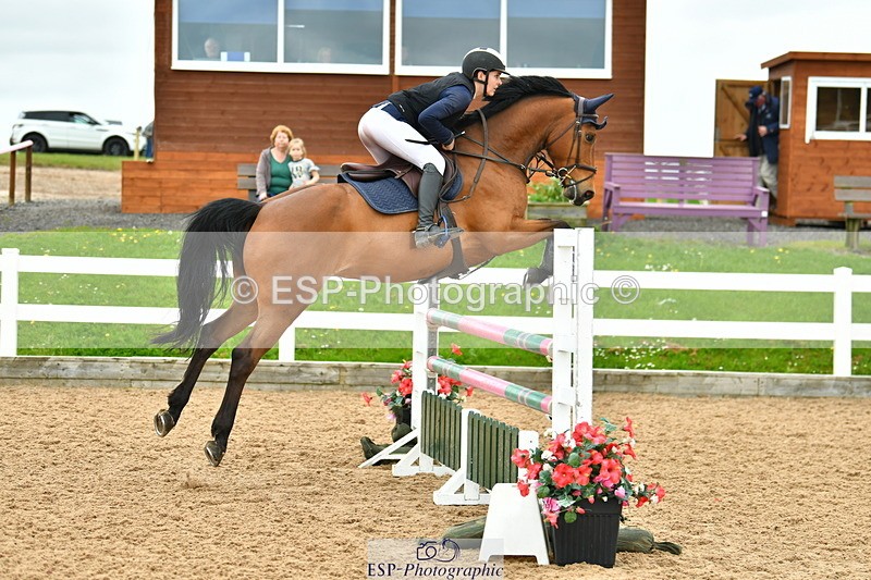 230507A-135105-08232 - Cls 43 1.05m Amateur Quali