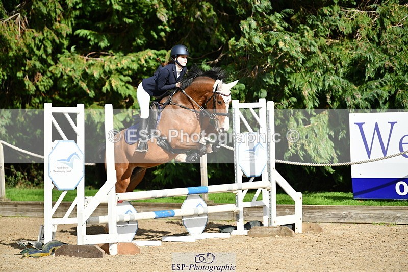 251004A-145412-01573 - Classes 8 & 9 70cm