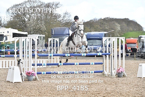 BPP_4185 - CLASS 6 FRI Senior Newcomers/ 1.10m Open