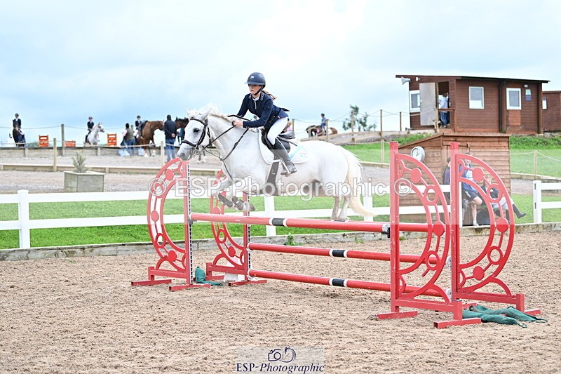 240908A-140511-04252 - Cls 20 A&B Pony Newc & 1.00m Opem