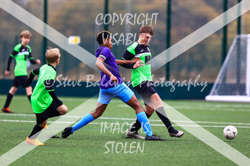 1DX30198 - 2025-10-12 FC Abbey Meads U14 Orange V Kingsdown Lions U14