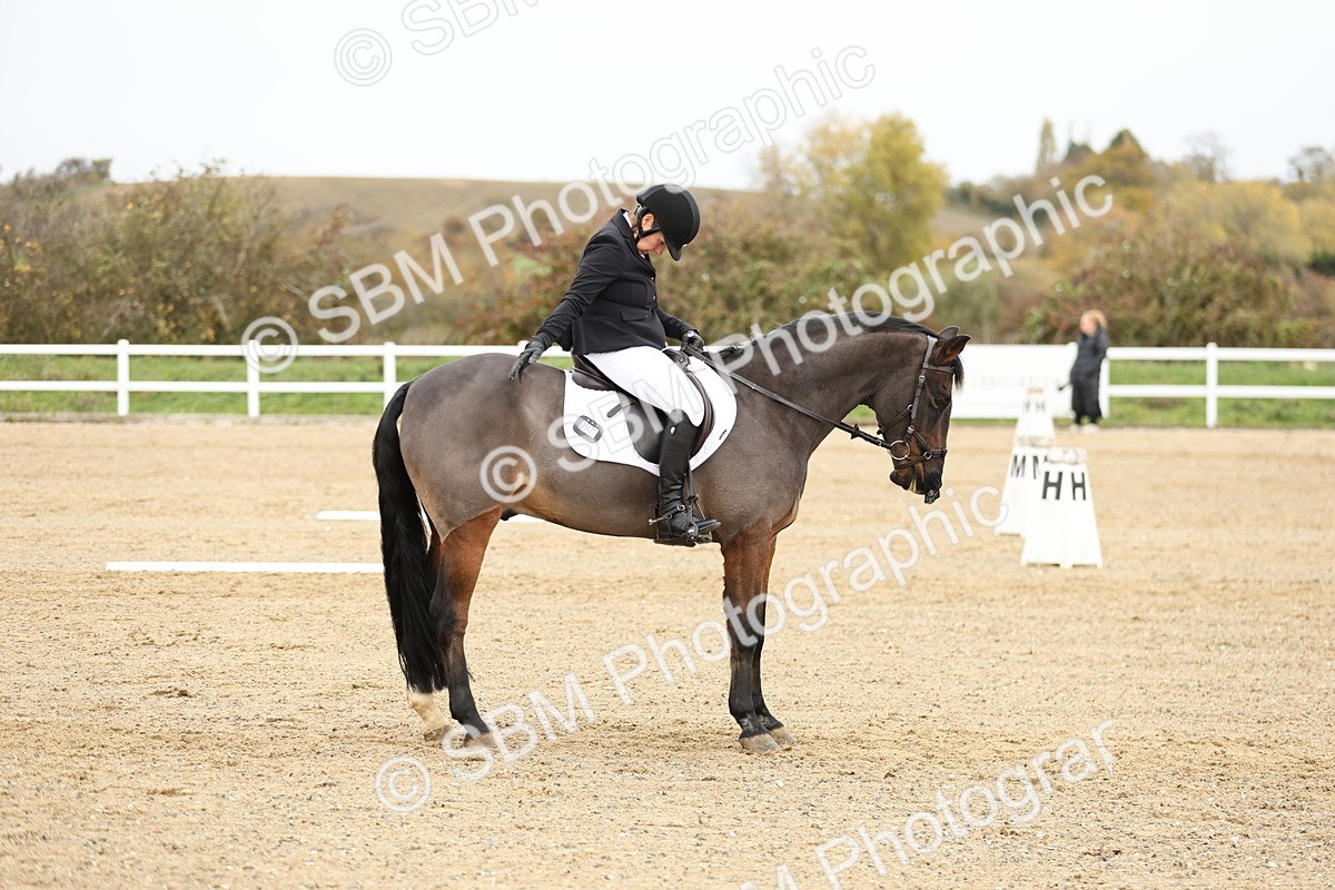 SBM_002925 - Class 8 - Novice 1