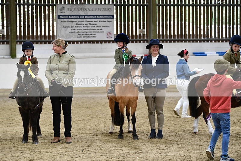 WJ5_7114 - Class 10 Childs Pony