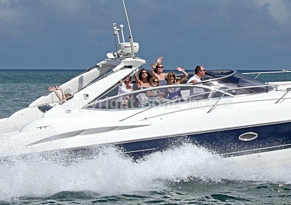 090823 SUPERMOOSE IMG_2333 - Motorboats - Open