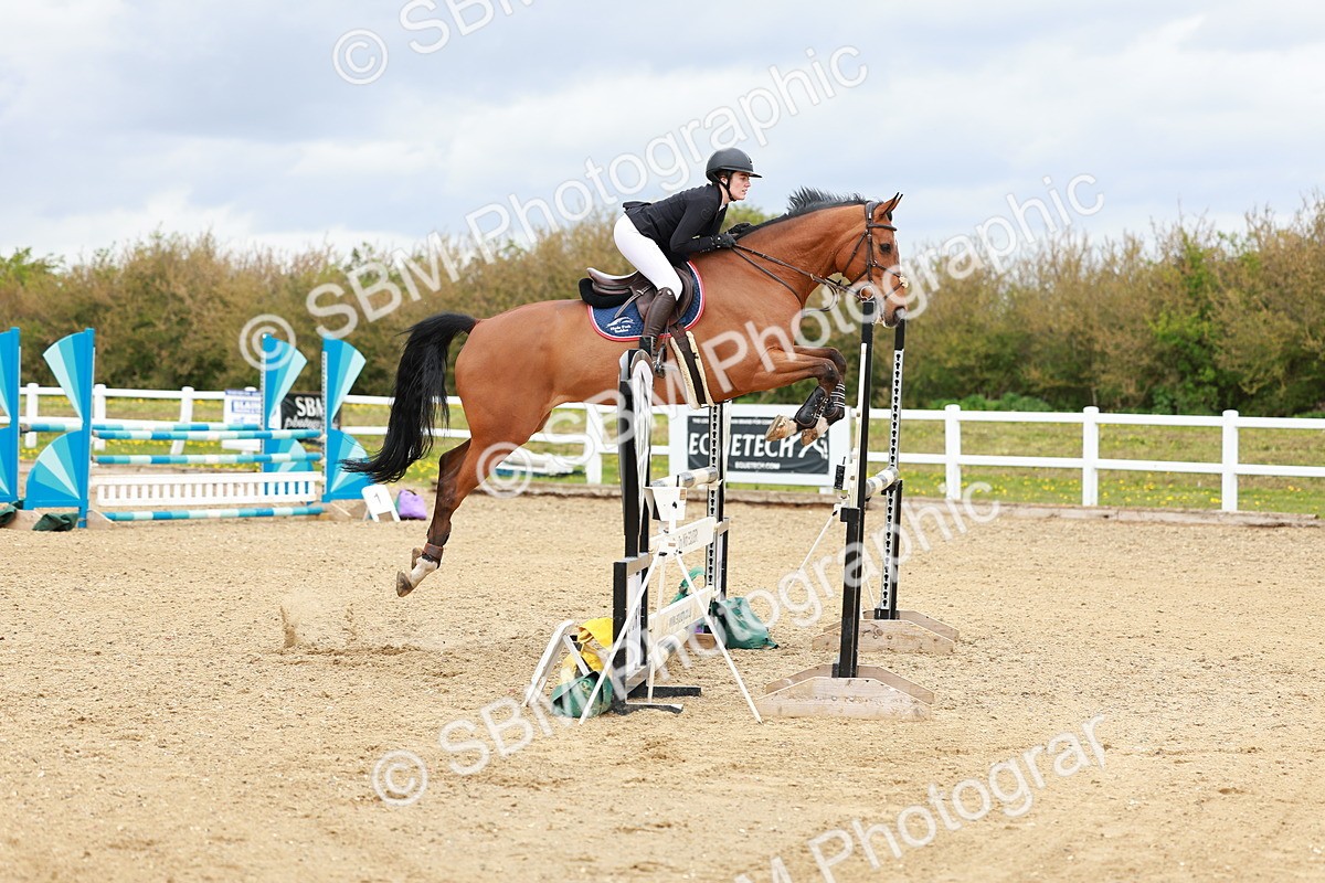 SBM_002278 - Class 10 - Senior Newcomers - 1.10m