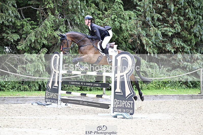 250525A-115112-17147 - B-351-Will.Rawlin-MACKENZY