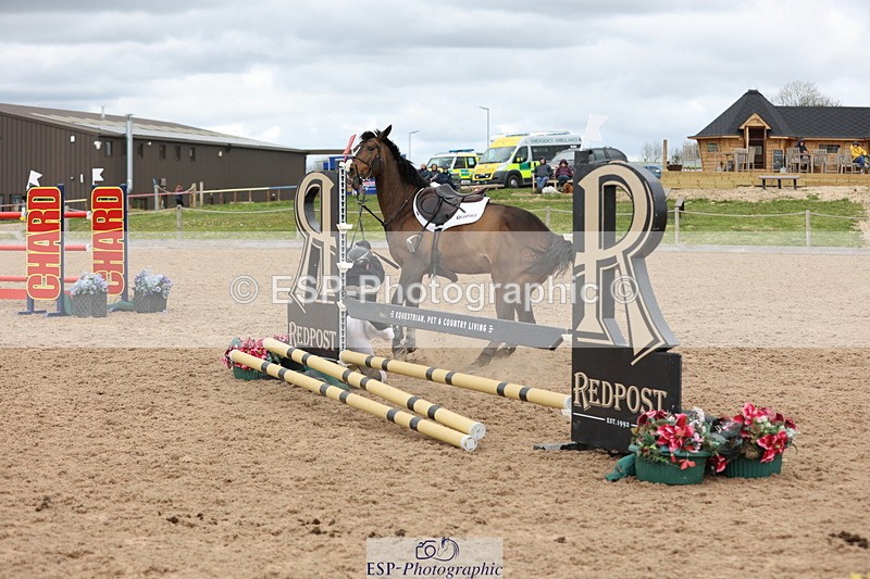 240419A-125425-07522 - Cls 6, 2 Star Medium Tour 1.35m