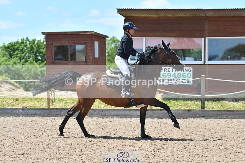 240609A-133416-05691 - Cls 18 Snr Newcomers and 1.10m Open