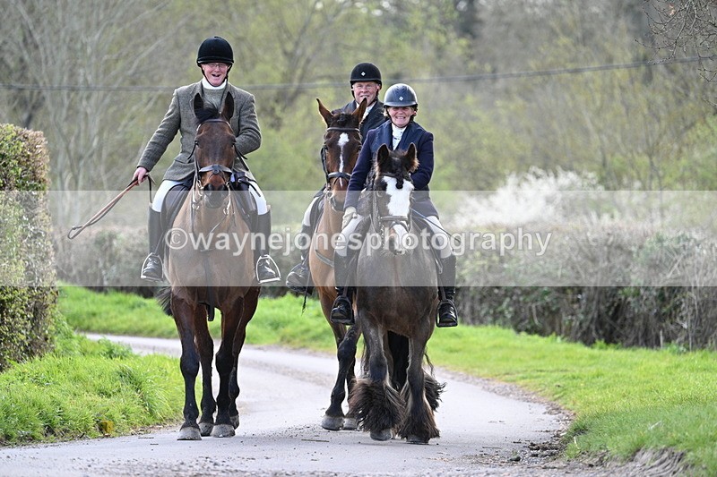 WJ7_9915 - Walk Home