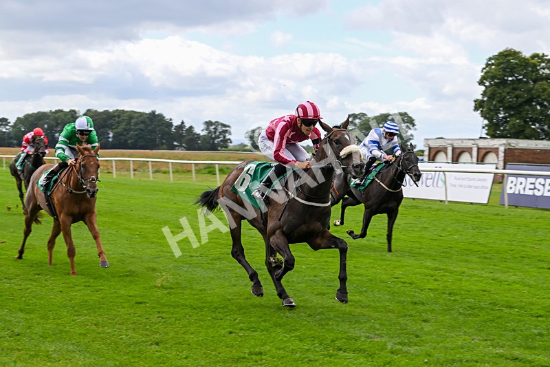 090824-Race 2-Neytiri Te Tskaha-4419 - Race 2