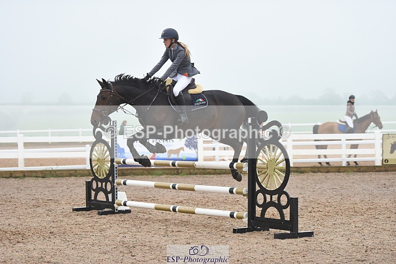 230917A-135208-07221 - Cls 36 1.05m Amateur Qualifier