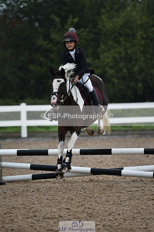 220829A-153232-00078 - Clear Round & 60cm  1a - 1b