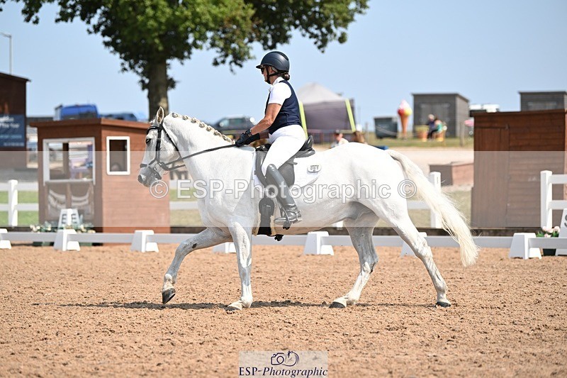 250816-124142-04535 - 061-Lyn.MillerRunnymead.Diamond