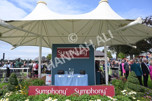 yr18082021r1-100 - Race 1 1.50pm Sky Bet & Symphony Group Stakes