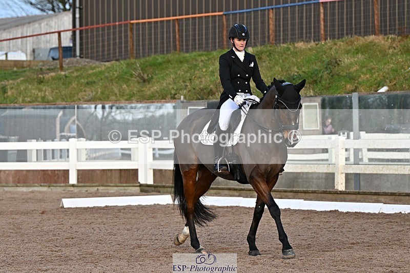 241214-145842-03031 - 160-Shelly.Smit-Sharp.Sharp