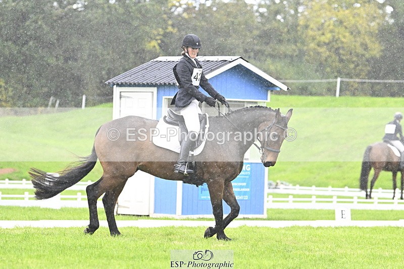 251023A-121011-04031 - F-420-Helen.Buckland