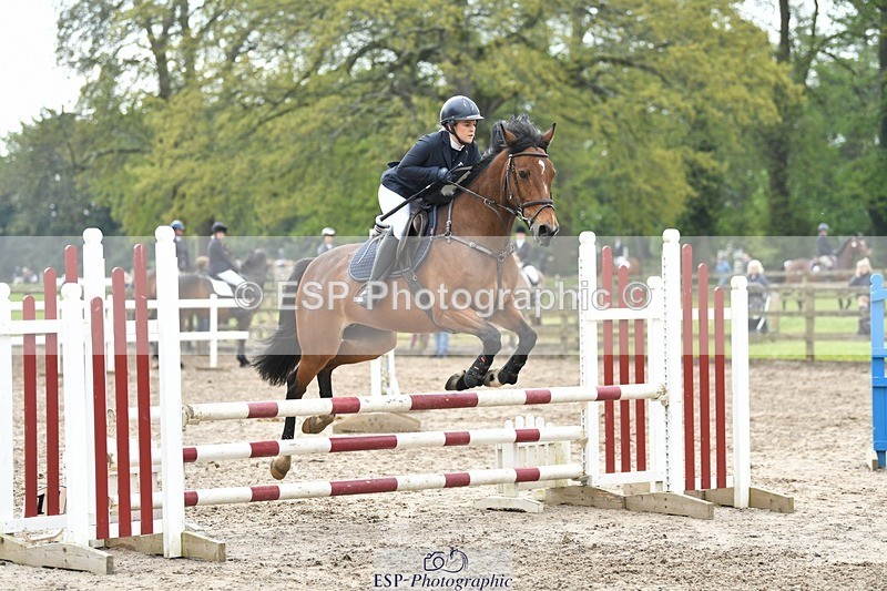 230512-095824-00433 - Cls 10 Snr 85cm Schooling