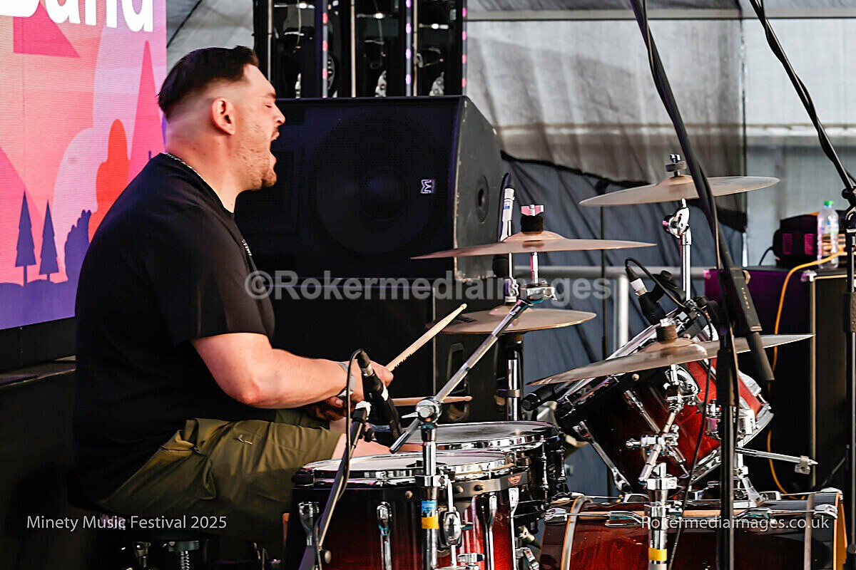 _MGL7287 - MINETY 2025