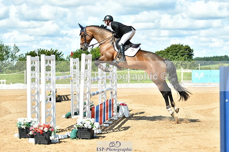 230720A-105457-02012 - Cls 5, 2 Star Medium 1.35m