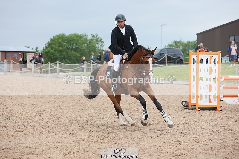 250524-121420-04725 - Cls 14 Snr Newc 1st Rnd