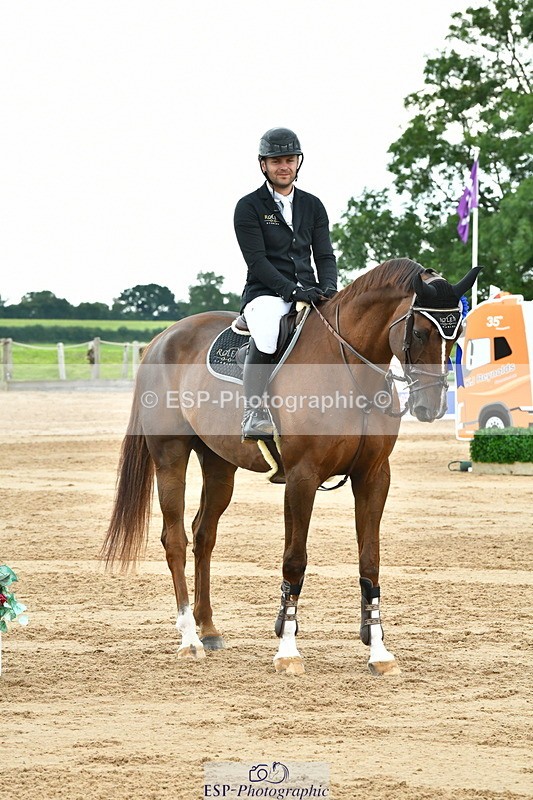 230720A-170631-04519 - Cls 9 2 Star Big 1.40m break to end