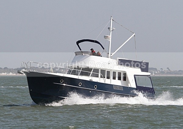 100417 MINICOY IMG_1323jpg - Motor Yachts