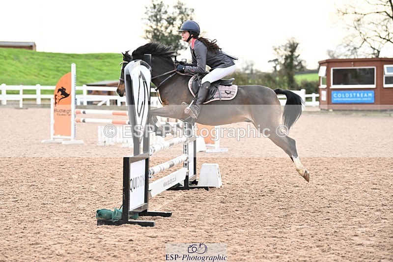 241117X-091957-03210 - Cls 05s A&B Pony Brit Nov & 80 Open