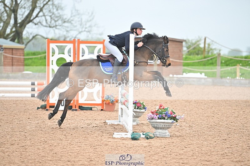 240505A-090520-03389 - Cls 1 Pony Intro 70cm