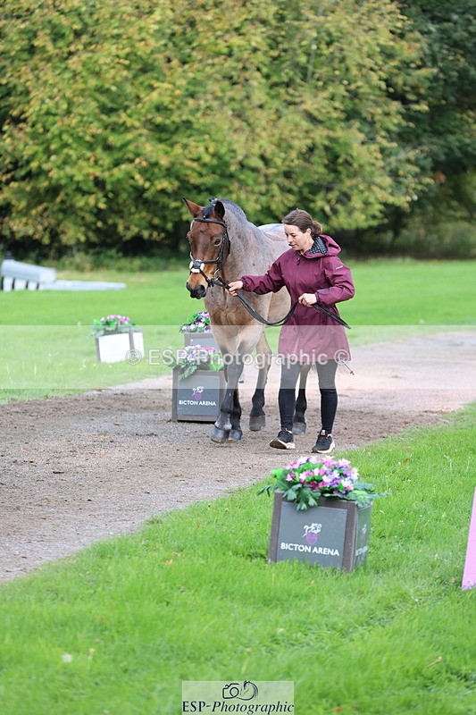 251026A-115844-25794 - F-463-Janine.Paterson