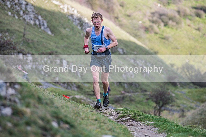 Litton-239 - Litton Christmas Cracker Fell Race (Limestone Series) Sunday 14th December 2025