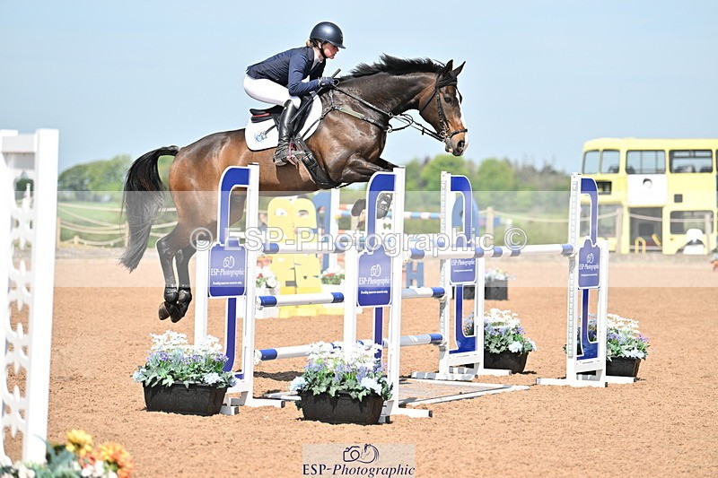 240510A-110245-05187 - Cls 21 Snr 1.20m Open