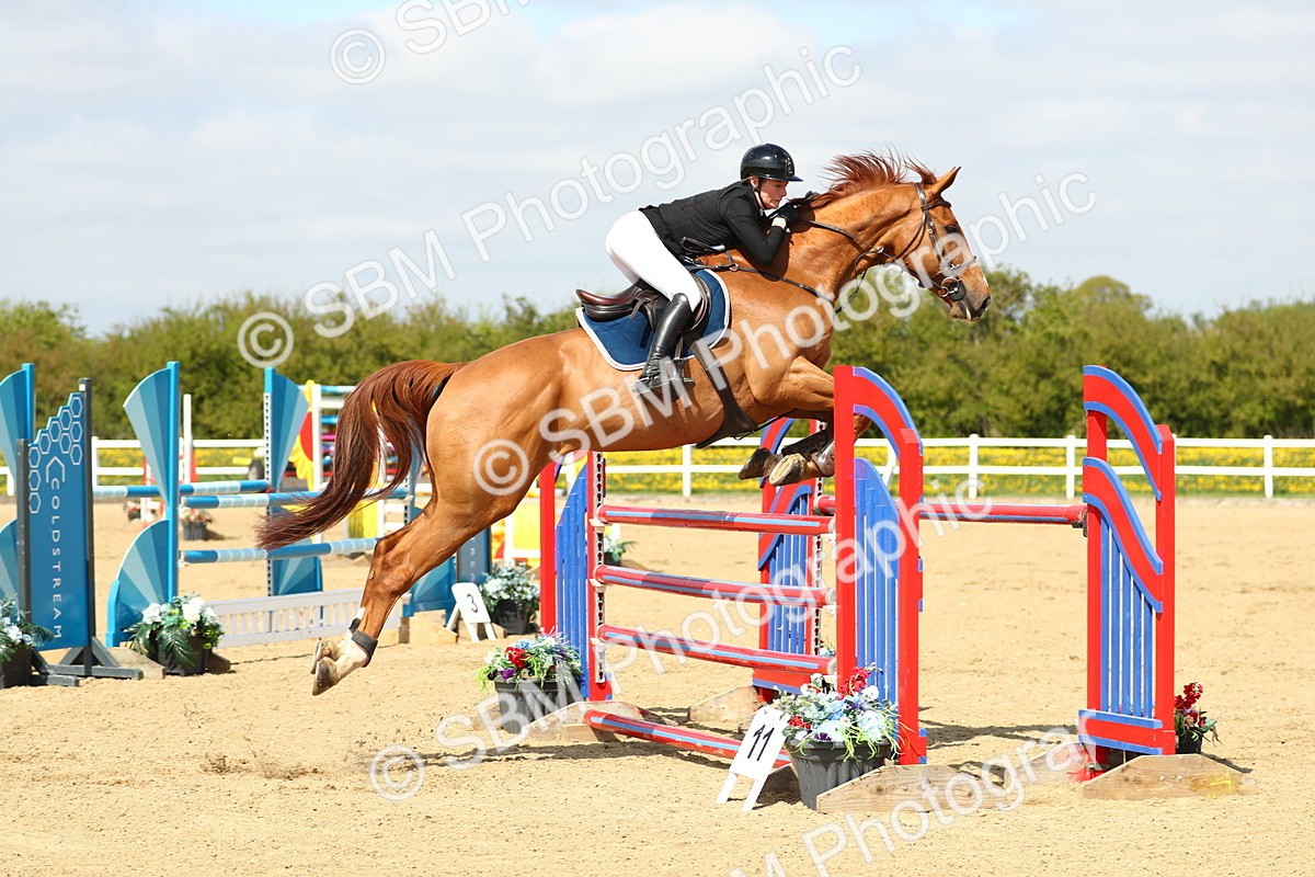 SBM_001360 - Class 5 - Senior Foxhunter 1.20m