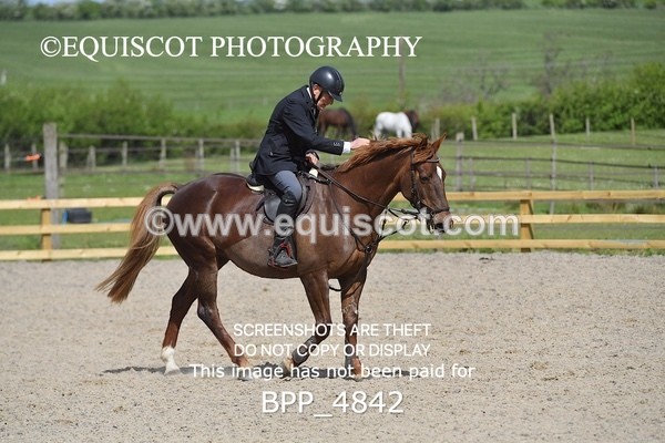 BPP_4842 - CLASS 14  SAT Senior British Novice/ 90cm Open