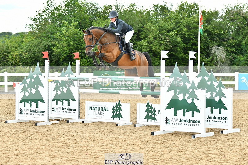 230721A-143003-06935 - Cls 22, 1 Star Gold 1.30m