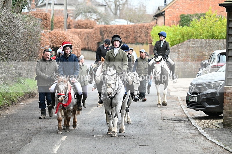 WJ7_1105 - Pub Corner