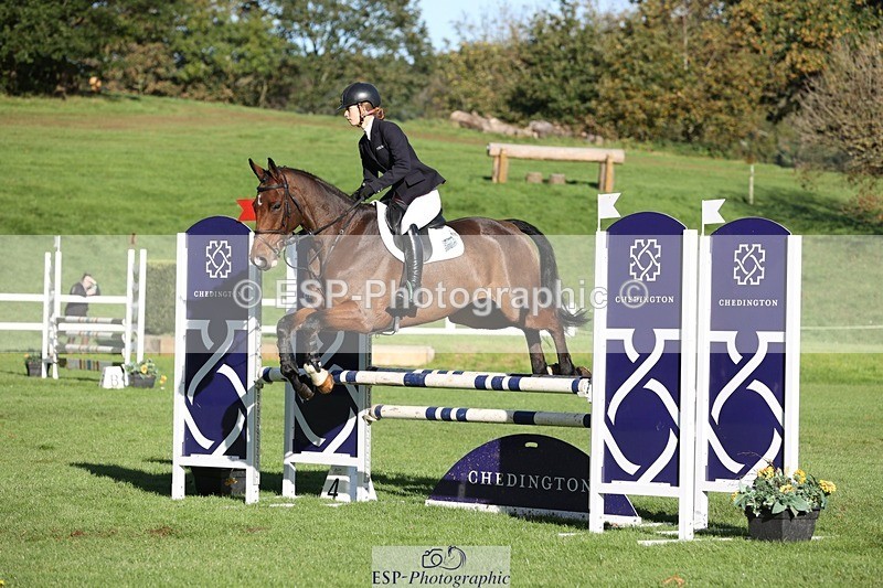 231022-104112-24677 - 605-SPORTSFIELD.U2-Katie.Corbin-TrotUp+SJ