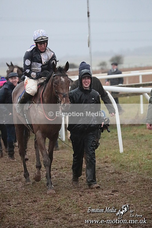 PtP 260125 1118 - Cocklebarrow Point-to-Point racing with the Heythrop Hunt 26/01/25