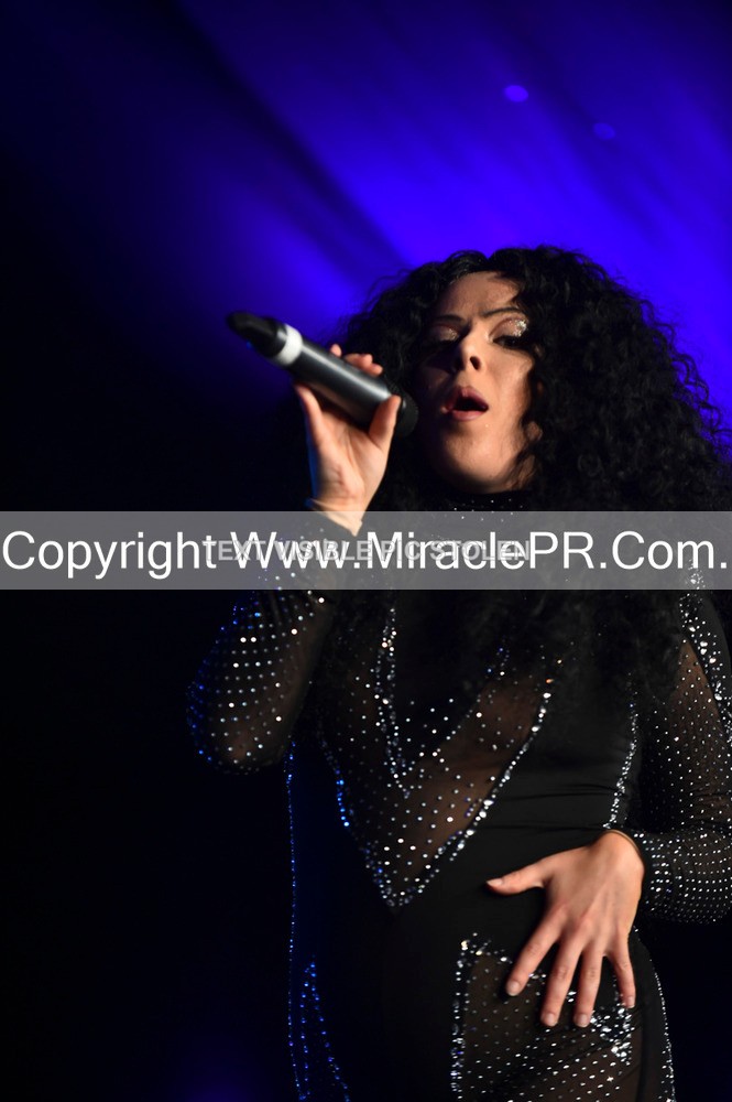SH4_6028 - The Cher Experience