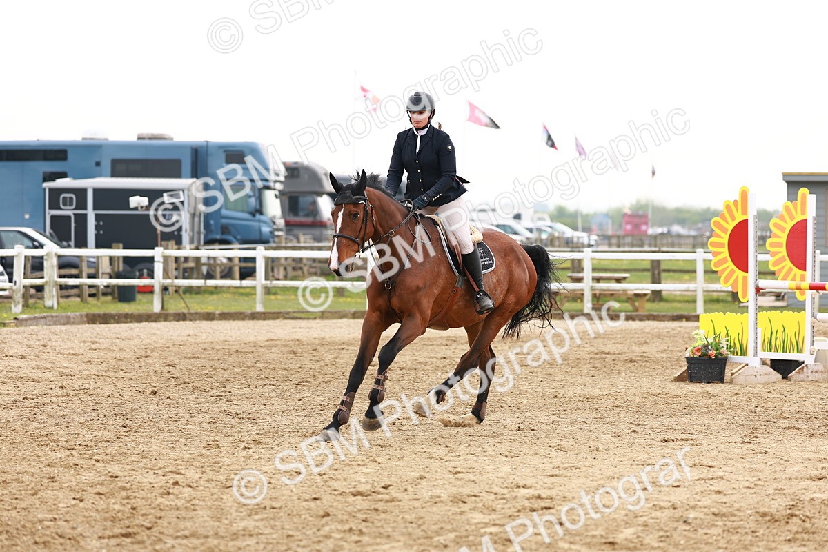  - Class 18 - Senior Newcomers - 1.10m