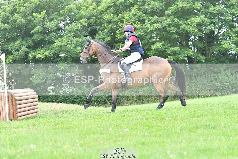 240803-104031-01307 - 102-Lucy_Henretty-Lee-AMANDI_VIVENDI