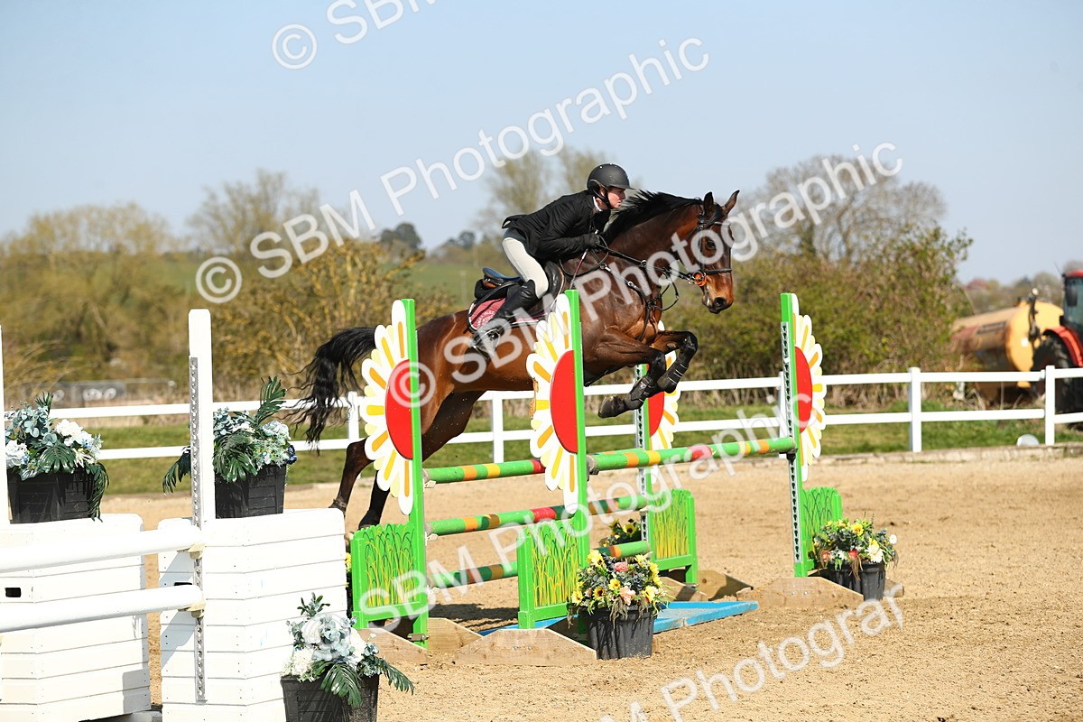 SBM_001141 - Class 4 - Senior Newcomers - 1.10m