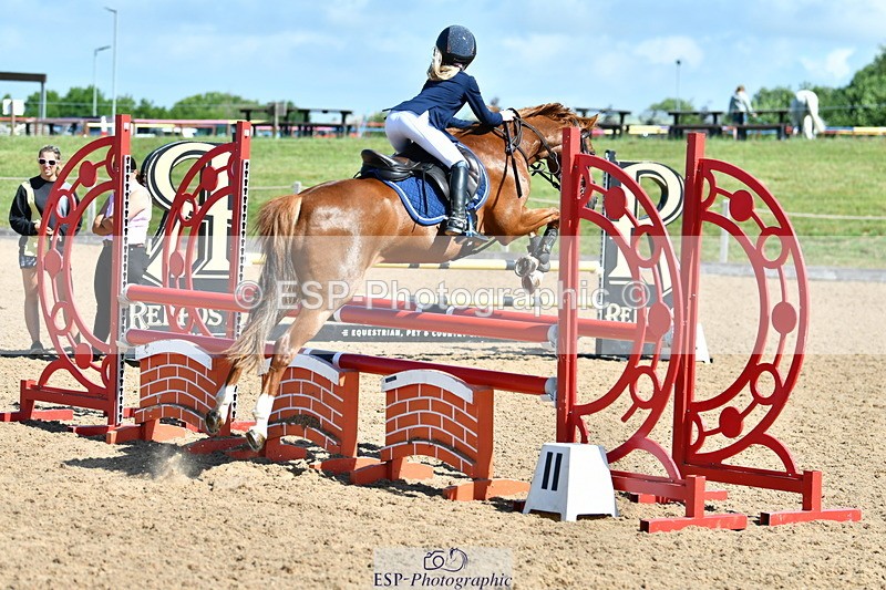 230624A-102229-00277 - Cls 37 Springboard 128 + 138cm