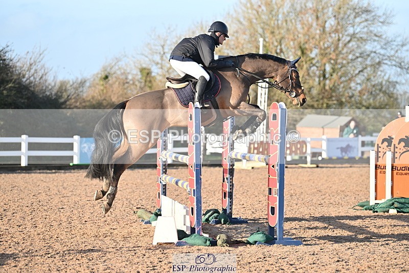 231210A-134813-02689 - Cls 20 Newcomers & 1.10m Open