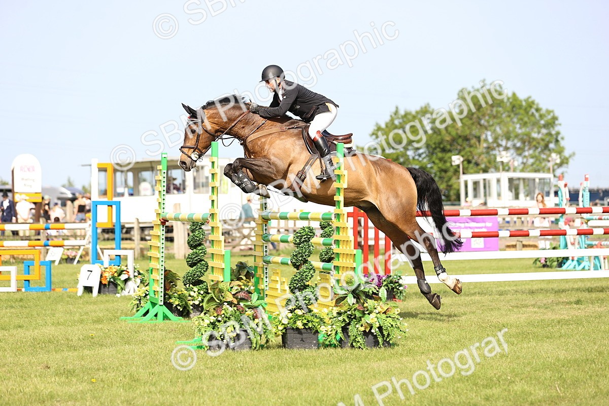 SBM_01428 - Class 200 - Martin Grant Homes Welcome Stakes 1.25m Open
