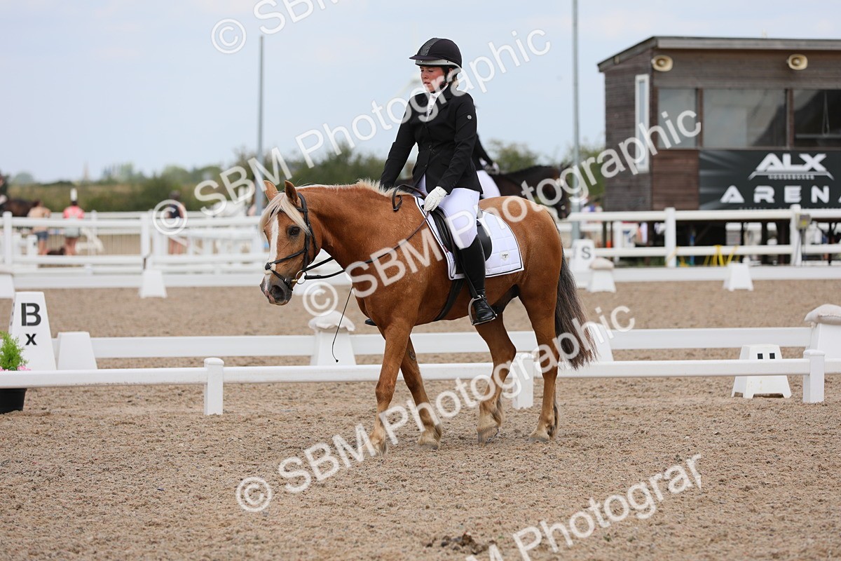 SBM_05755 - Class 32 Novice 1