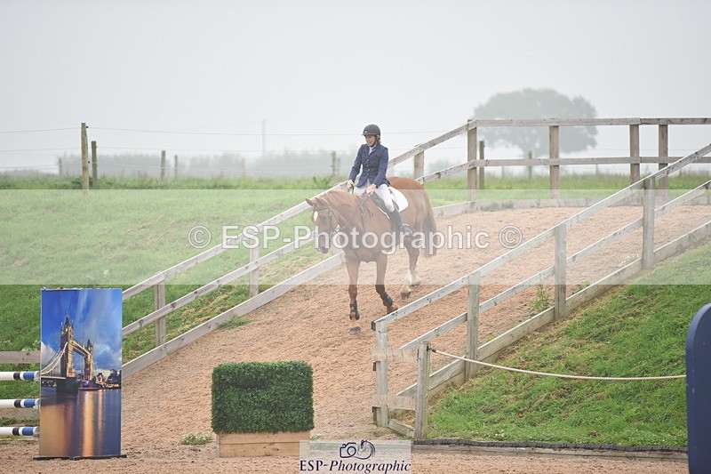 230916A-170402-05744 - Cls 19 Snr 1.10m Derby