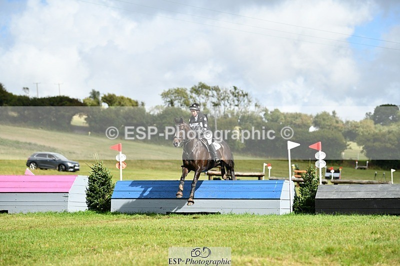 250831-153948-11767 - N-660-Roxi.Foster