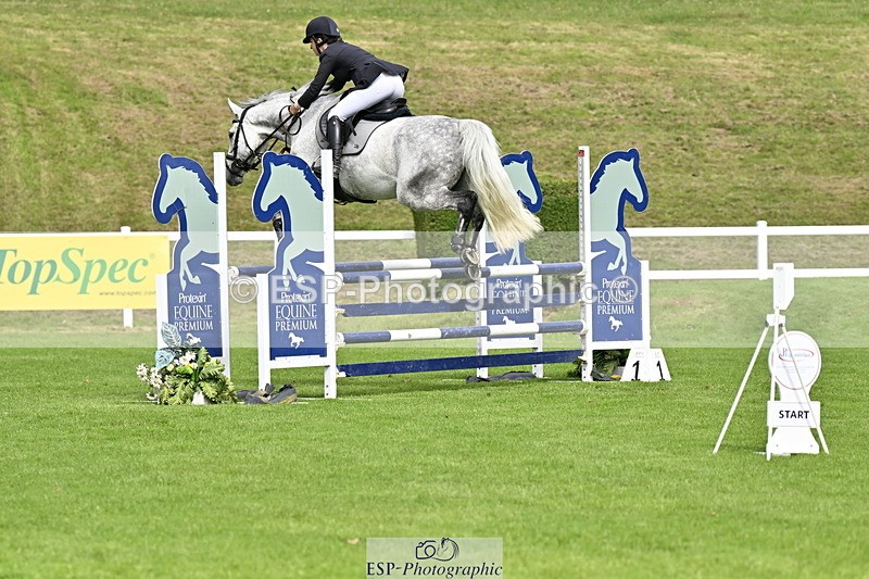 250613A-100027-00226 - Cls 1 Snr Newcomers and 1.10m Open